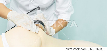 Cavitation rf body treatment. Female ultra sound lipo machine. Spa 65546488