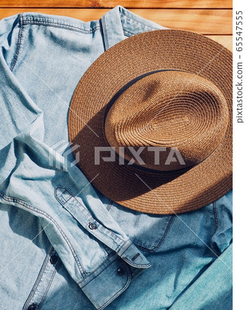 Fedora and blue shirt, spring and summer clothing, hats Fedora and blue shirt, spring and summer clothing, hats 65547555