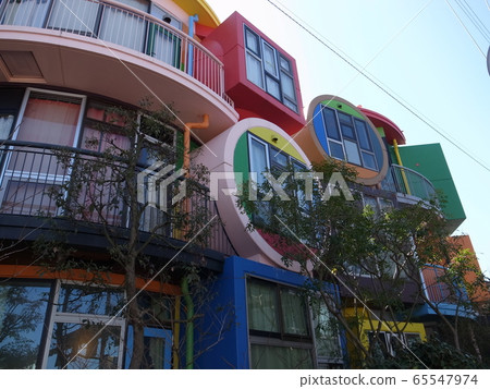 Mitaka Tate Reversal House 65547974