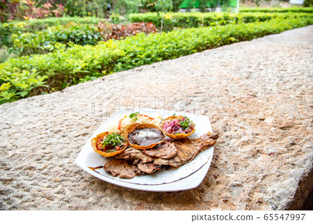 Mexican cuisine Chichen Itza restaurant Chocolate sauce with sauce Taco and meat dishes Mexican cuisine Chichen Itza restaurant Chocolate sauce with sauce Taco and meat dishes 65547997