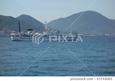 Fishery training boat "Kaiyu Maru" Kanmon Strait 65548060