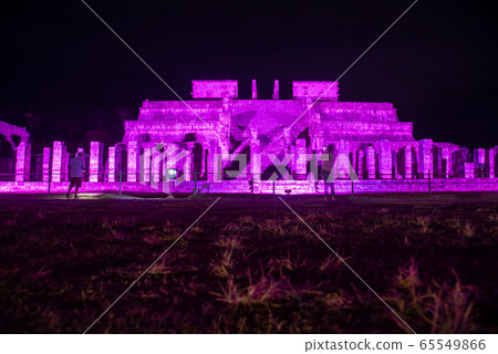 Mexico Chichen Itza Ruins Illuminated Night Show Mexico Chichen Itza Ruins Illuminated Night Show 65549866