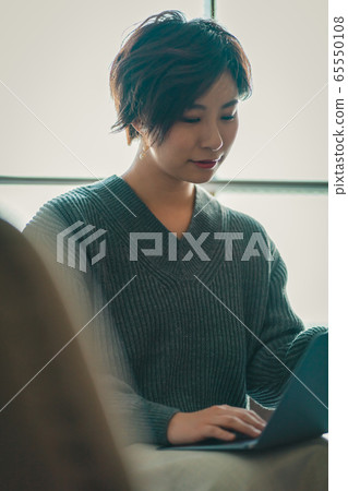 work from home, WFH, female 65550108