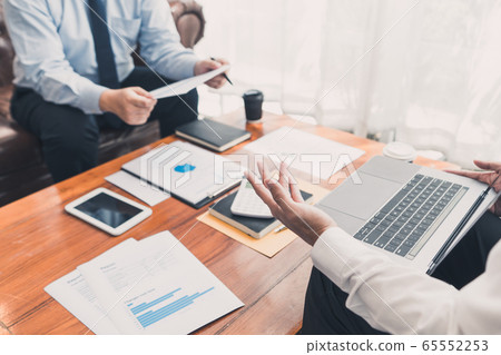 teamwork company meeting concept, business 65552253