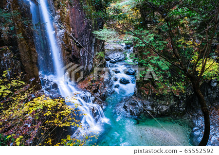 Tsuchikyo-Kannon Falls Tsuchikyo-Kannon Falls 65552592