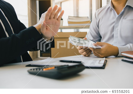 Entrepreneurs are denying bribery or corruption Entrepreneurs are denying bribery or corruption 65558201