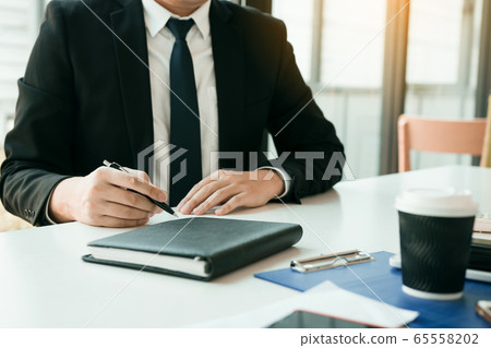 Partner has made a fraud in the contract of sale Partner has made a fraud in the contract of sale 65558202