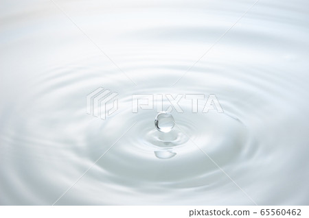 水波紋 水波紋 65560462