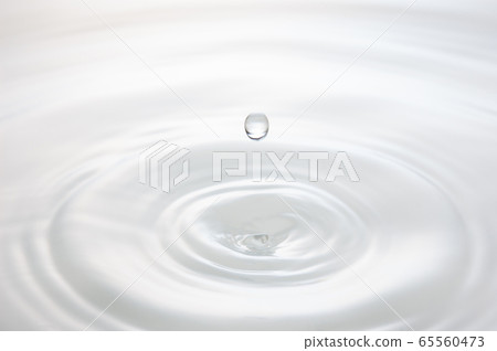 水波紋 水波紋 65560473