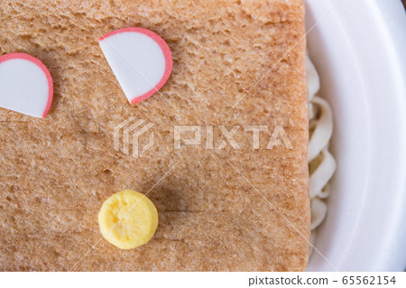 [Cup noodle udon] 65562154