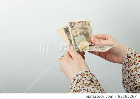 [100，000日元的收益] 65563267