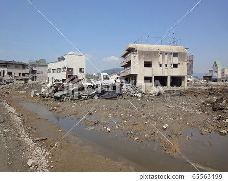 半年後的東日本大地震 半年後的東日本大地震 65563499