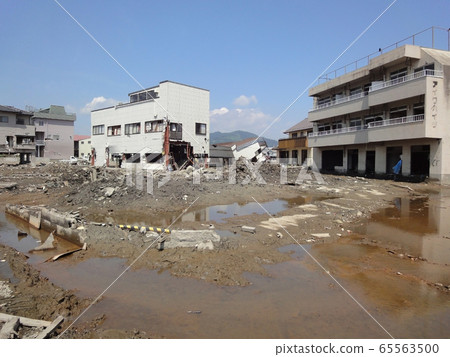 半年後的東日本大地震 半年後的東日本大地震 65563500