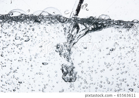 Carbonated water Carbonated water 65563611