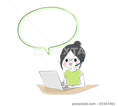 在便攜式計算機上用講話泡泡做遠程辦公的女人 65567461