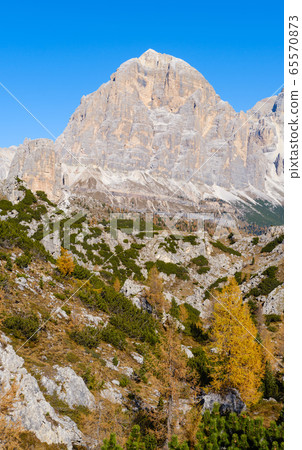 Autumn Dolomites mountain rocky view, Sudtirol, 65570873