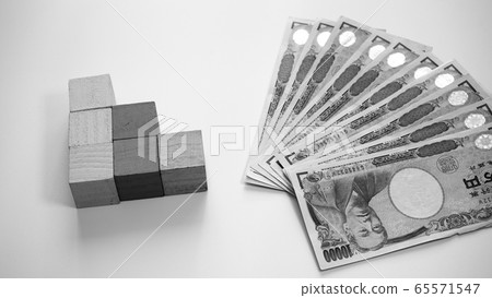 Money 10,000 yen bill Blocks black and white Money 10,000 yen bill Blocks black and white 65571547