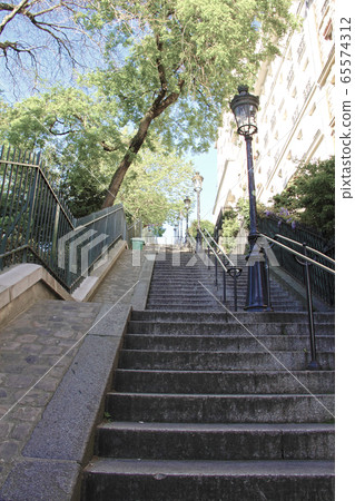 Stairs to Sacre-Coeu 65574312