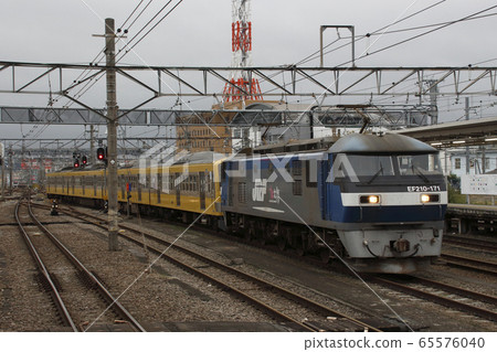 Seibu Railway New Series 101 Arriving at Chuo Line Hachioji Station 65576040