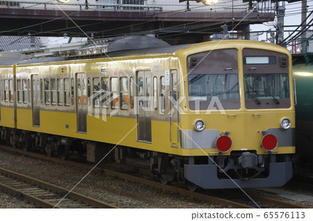 西武鐵道101新作在中央本線八王子站下車 西武鐵道101新作在中央本線八王子站下車 65576113