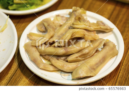 台灣美食，燻鵝掌，台湾料理、スモークガチョウ、Taiwanese cuisine, smoked 65576983