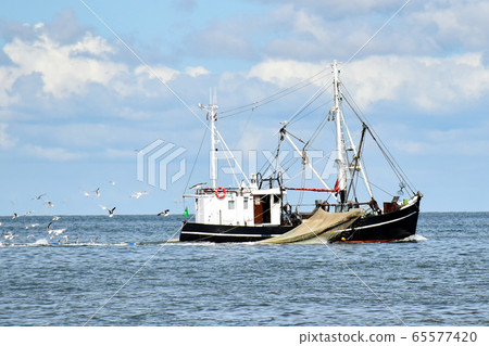 Fishing in the North Sea near Busum in North Frisia (Germany) 65577420