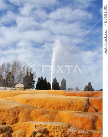 Soda Springs 65581306