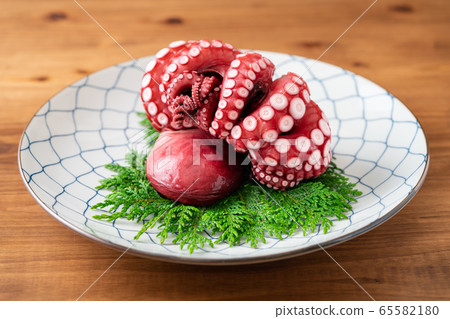 煮章魚 65582180