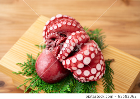 Boiled octopus Boiled octopus 65582362