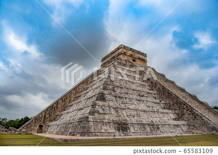 墨西哥奇琴伊察遺址破壞了庫庫爾坎節 65583109