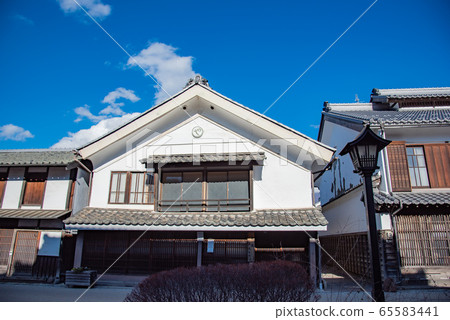 長野縣富美市上野宿城市景觀丸屋的白牆三角屋頂 65583441