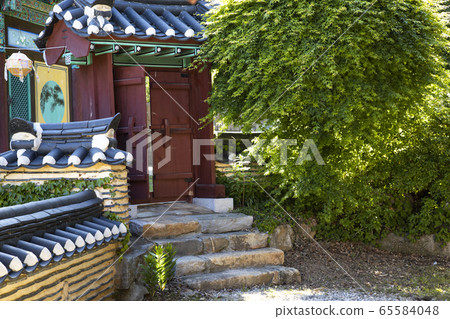 Gangneung Deungmyeong Nakgasa Hanok Gangneung Deungmyeong Nakgasa Hanok 65584048