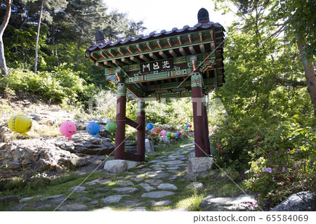 Gangneung Deungmyeong Naksa Temple 65584069