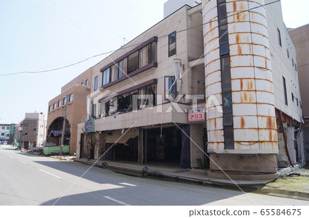 東日本大地震大船渡市/陸前高田市後5個月 65584675