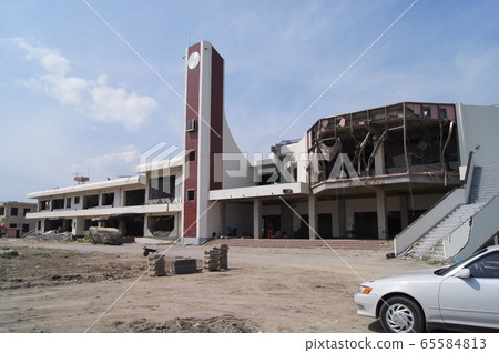 5 months after the Great East Japan Earthquake Rikuzentakata City Gymnasium 5 months after the Great East Japan Earthquake Rikuzentakata City Gymnasium 65584813