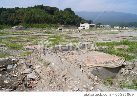 東日本大地震陸前高田市地區後5個月 東日本大地震陸前高田市地區後5個月 65585069