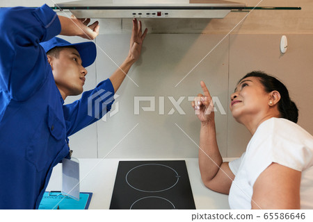 Checking cooker hood 65586646