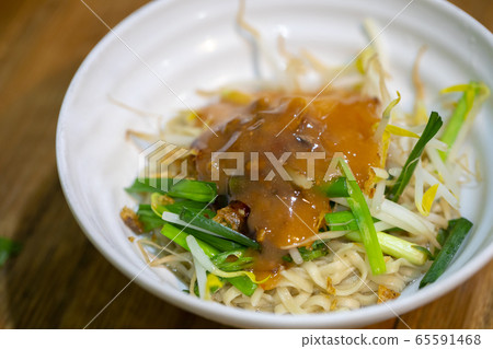 台灣美食，傳統小吃，乾拌麵，台湾料理、伝統的な軽食、乾麺、Taiwanese cuisine, 65591468