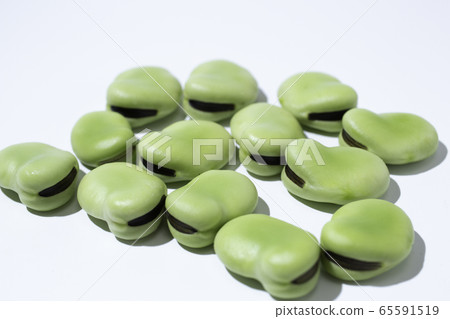 美味蠶豆（也稱為綠豆，堅果，豆類，大豆，小扁豆，學名：Vicia 65591519