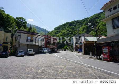 Shimobe Onsen, Mibucho, Yamanashi Prefecture, Shimobe Onsen station square Shimobe Onsen, Mibucho, Yamanashi Prefecture, Shimobe Onsen station square 65591583