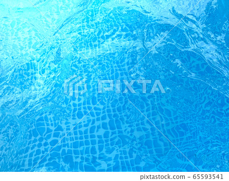 Pool water surface 65593541