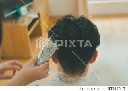 Haircut hair clipper at home 65594045