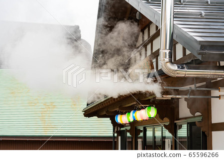 Awamanju, a specialty of Yanazu, so as not to suffer disasters Awamanju, a specialty of Yanazu, so as not to suffer disasters 65596266