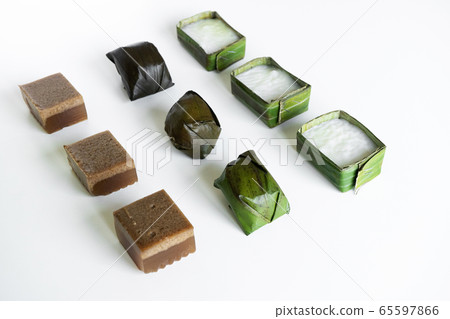 Malaysian food. chocolate jelly, kuih koci, and 65597866