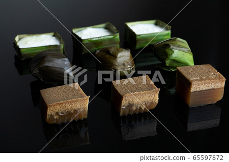 Malaysian food. chocolate jelly, kuih koci, and 65597872