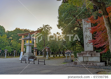 ashi原神社表參道黃昏 65598786