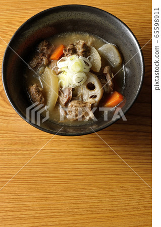 煮燉牛肉 65598911