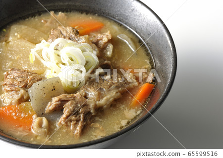 Boiled beef stew 65599516