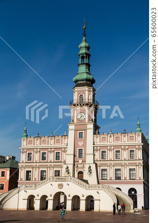 Town Hall at Great Market Square (Rynek Wielki) in Zamosc, Poland Town Hall at Great Market Square (Rynek Wielki) in Zamosc, Poland 65600023
