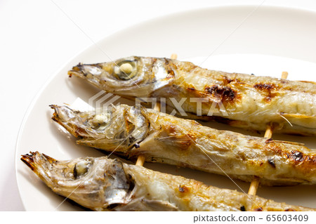 烤的鉗子。 （白板，白色背景） 65603409